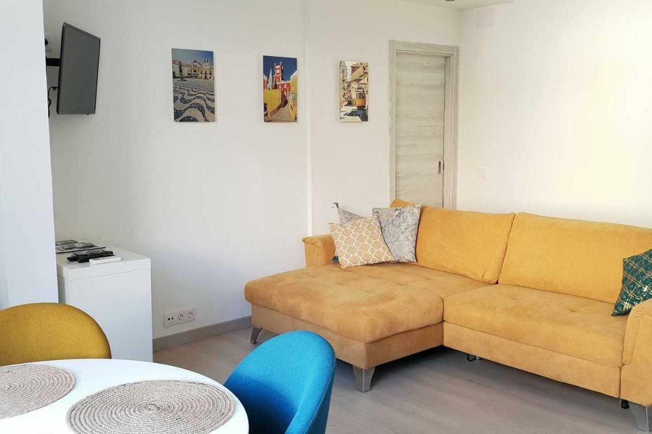 Comfortable And Cozy One Bedroom Flat In Apartamento Cascaes